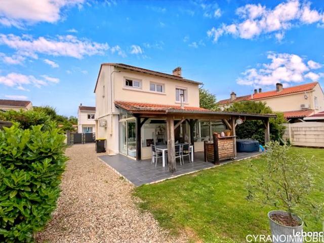Maison 9 pièces 101 m²