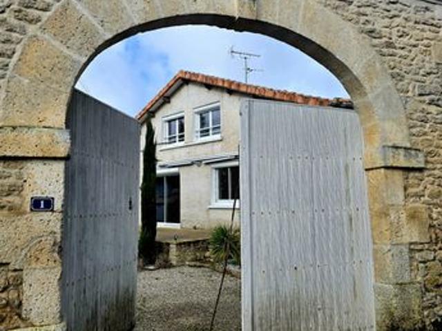 Maison 9 pièces 110 m²