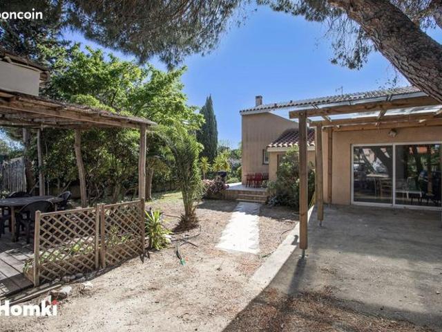 Maison 9 pièces 234 m²
