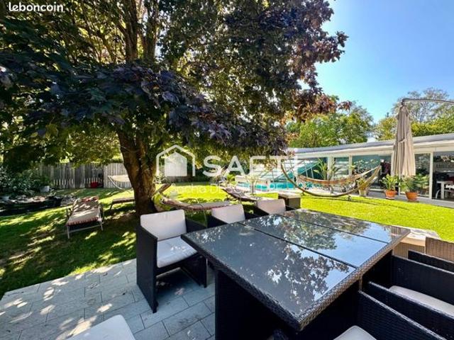 Maison 9 pièces 135 m²