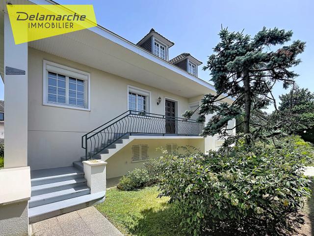 Maison 9 pièces 135 m²