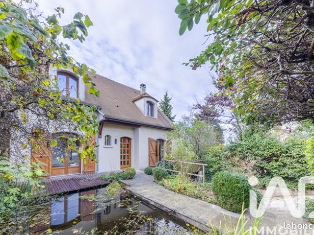 Maison 9 pièces 136 m²