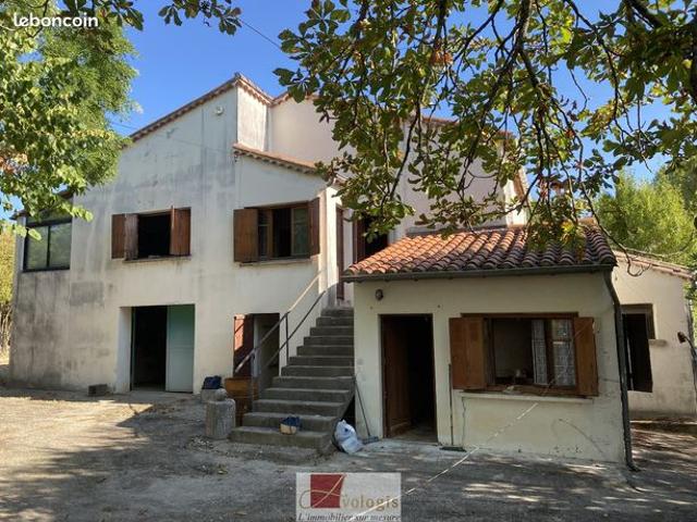 Maison 9 pièces 130 m²
