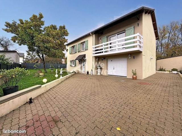 Maison 9 pièces 132 m²
