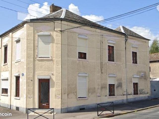Maison 9 pièces 144 m²