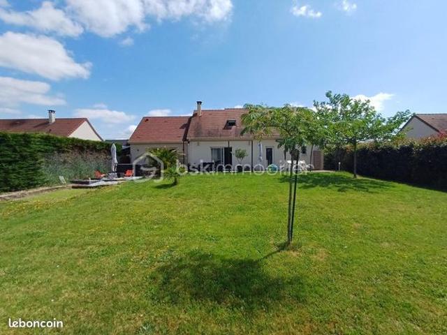 Maison 9 pièces 144 m²