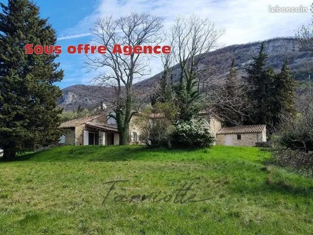 Maison 9 pièces 146 m²