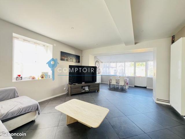 Maison 9 pièces 147 m²