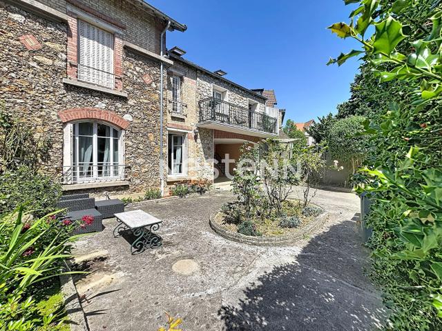 Maison 9 pièces 148 m²