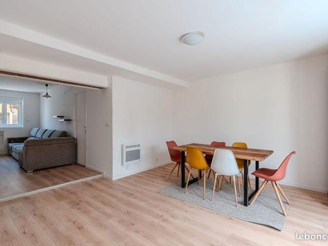 Maison 9 pièces 148 m²