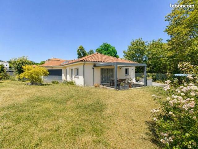 Maison 9 pièces 148 m²