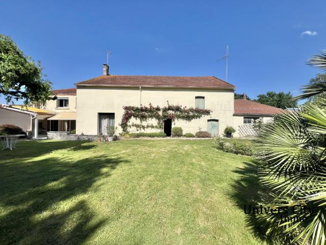 Maison 9 pièces 148 m²