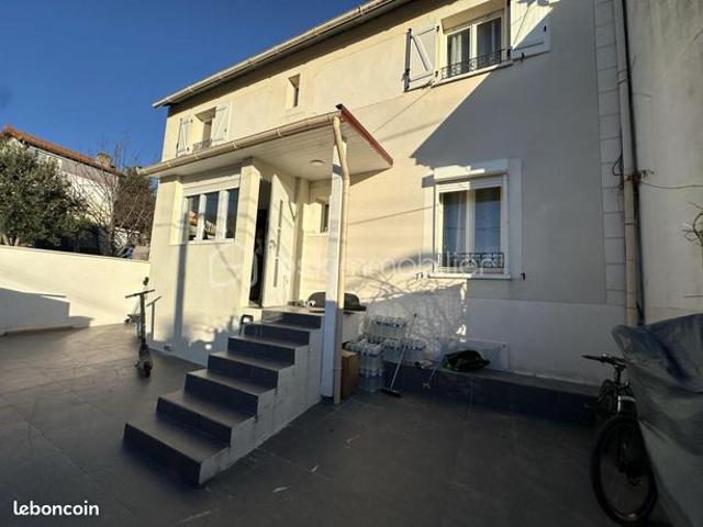 Maison 9 pièces 140 m²