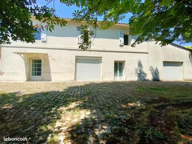 Maison 9 pièces 140 m²