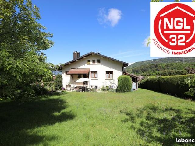 Maison 9 pièces 140 m²