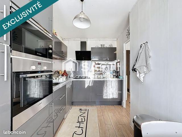 Maison 9 pièces 141 m²