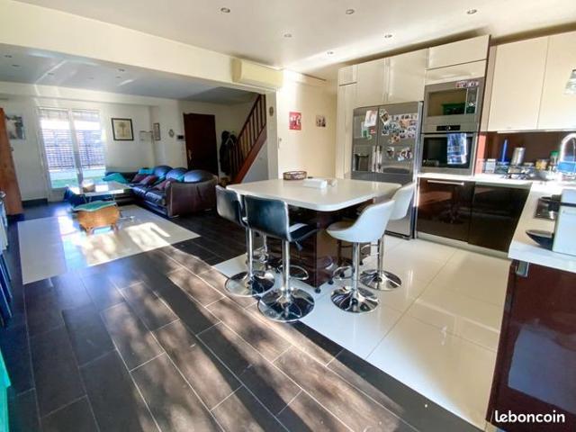 Maison 9 pièces 142 m²