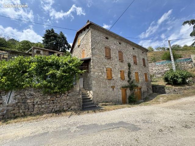 Maison 9 pièces 142 m²