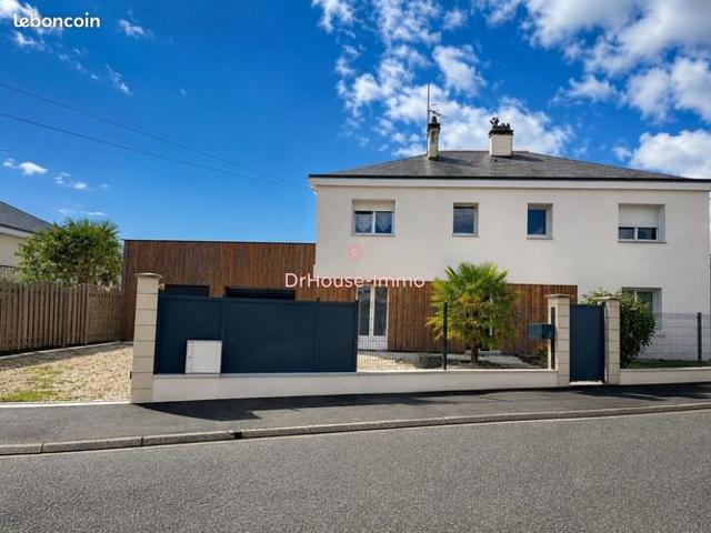 Maison 9 pièces 143 m²