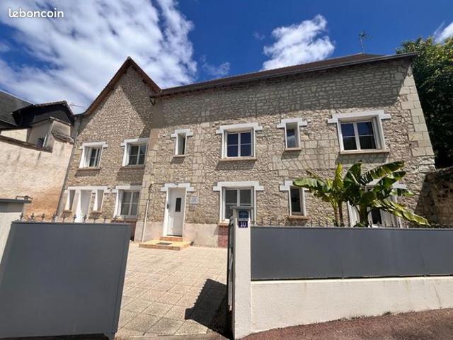 Maison 9 pièces 143 m²