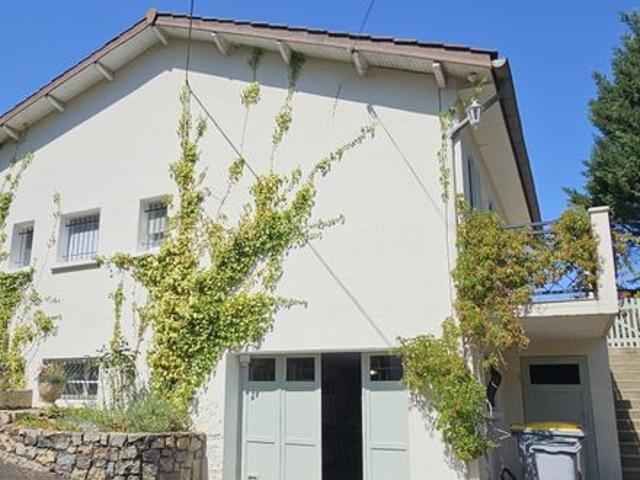 Maison 9 pièces 143 m²