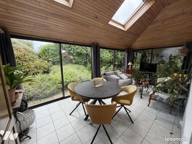 Maison 9 pièces 143 m²