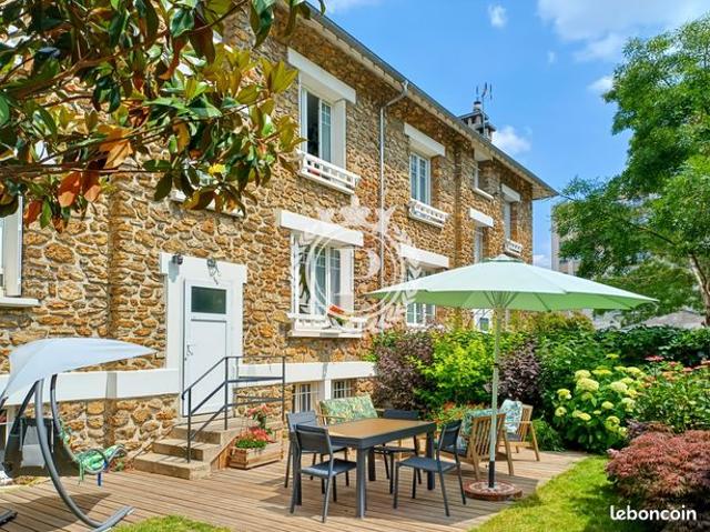 Maison 9 pièces 155 m²