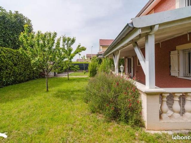 Maison 9 pièces 157 m²
