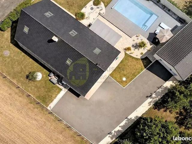 Maison 9 pièces 156 m²
