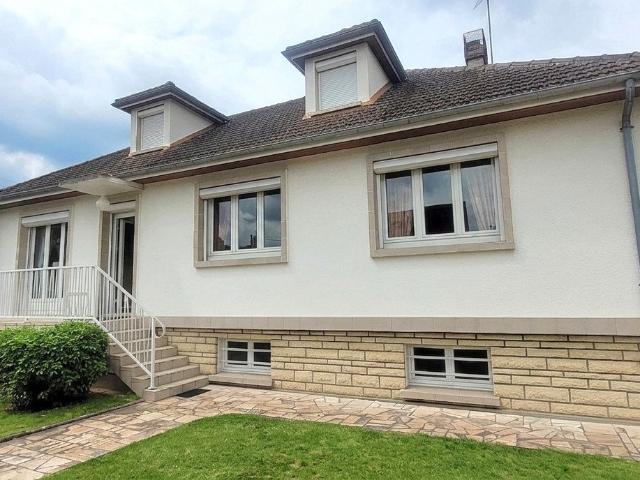 Maison 9 pièces 156 m²