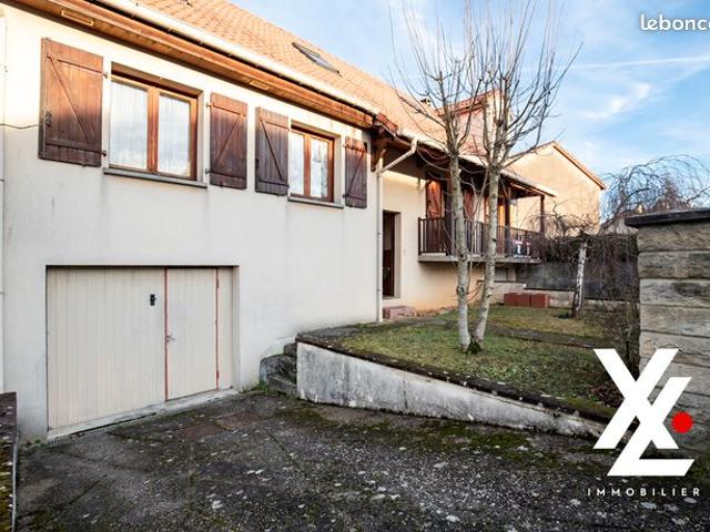 Maison 9 pièces 156 m²