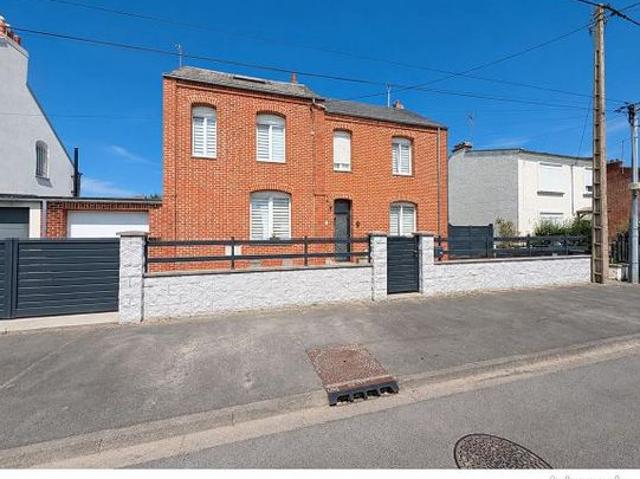 Maison 9 pièces 150 m²