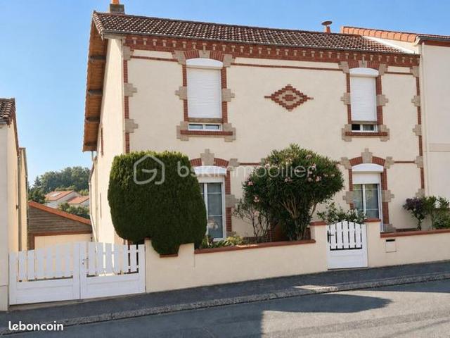 Maison 9 pièces 150 m²
