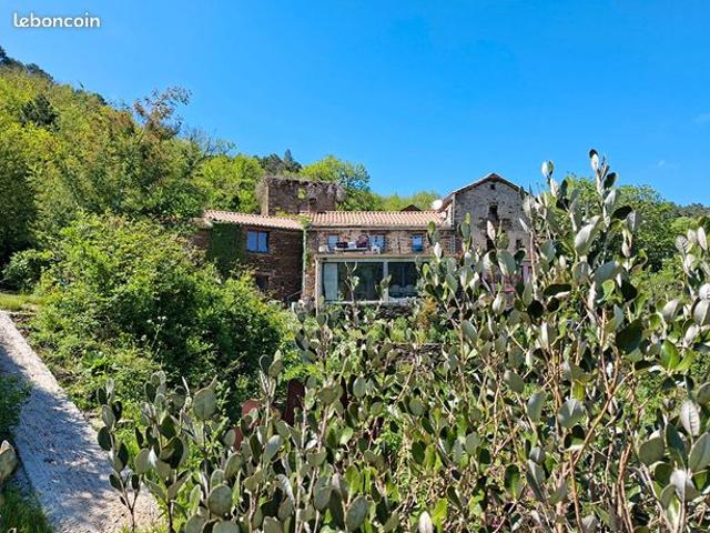 Maison 9 pièces 150 m²