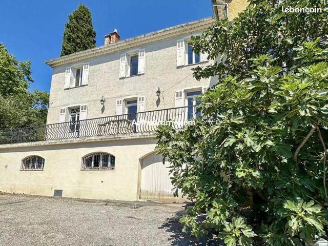 Maison 9 pièces 152 m²