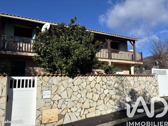 Maison 9 pièces 153 m²