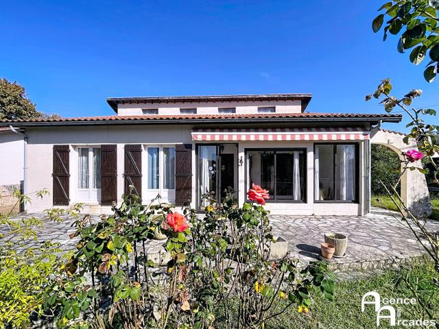 Maison 9 pièces 153 m²