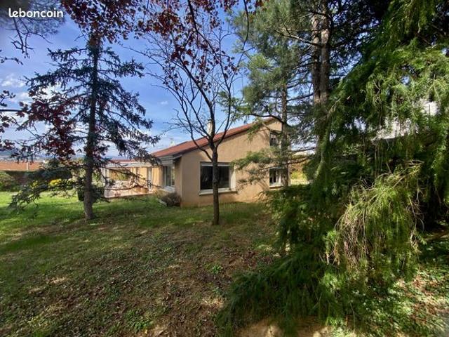 Maison 9 pièces 164 m²