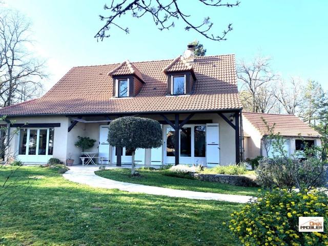 Maison 9 pièces 164 m²