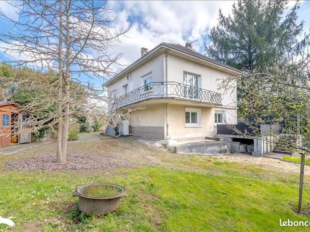 Maison 9 pièces 165 m²