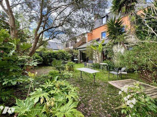 Maison 9 pièces 165 m²