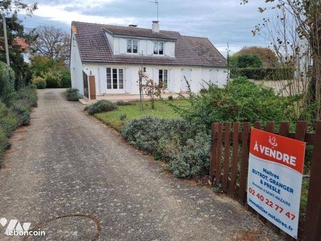 Maison 9 pièces 166 m²