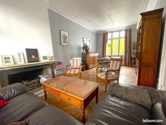 Maison 9 pièces 166 m²