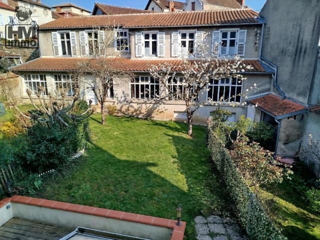 Maison 9 pièces 166 m²
