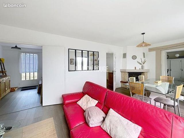 Maison 9 pièces 166 m²