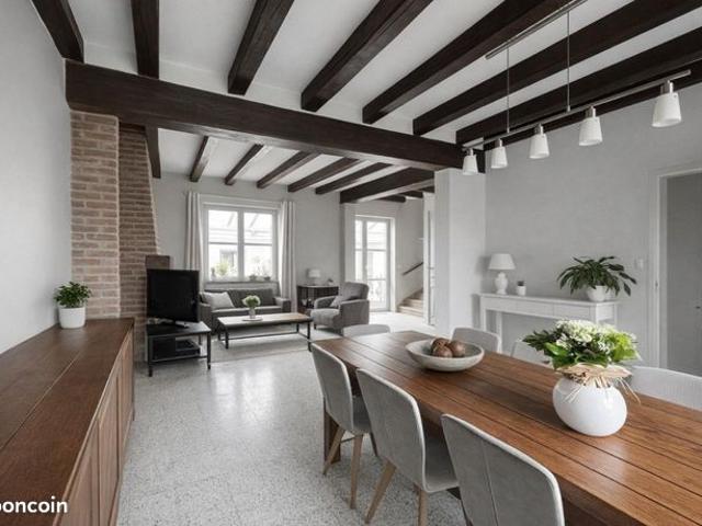 Maison 9 pièces 166 m²