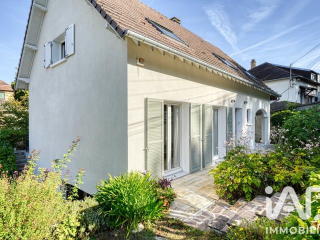 Maison 9 pièces 166 m²