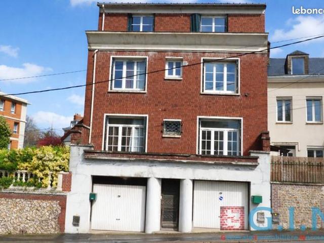 Maison 9 pièces 167 m²