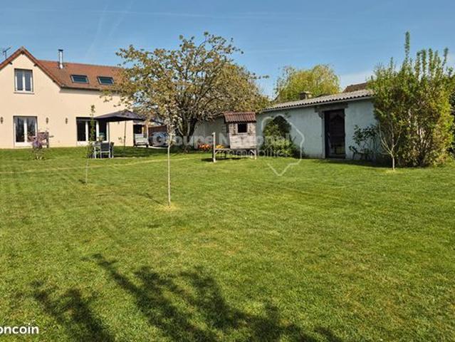 Maison 9 pièces 167 m²