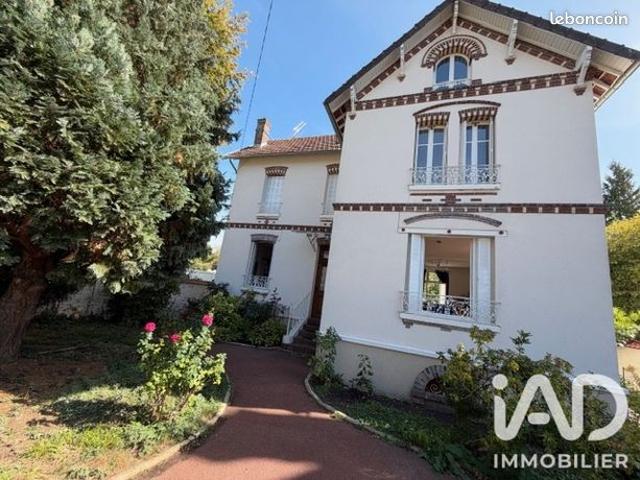 Maison 9 pièces 167 m²